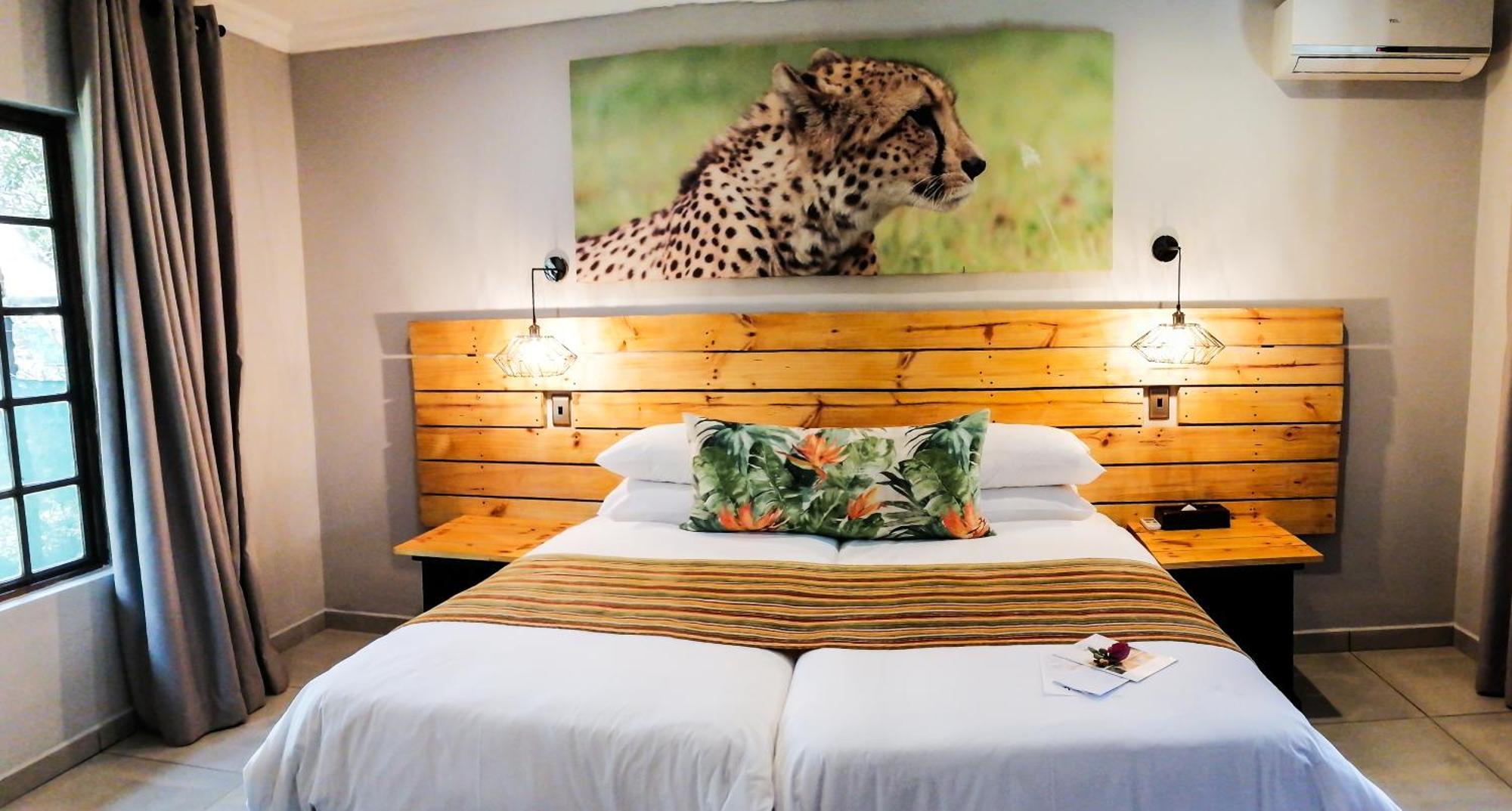 Emdoneni Lodge With Zululand Cat Conservation Project Hluhluwe Exterior foto